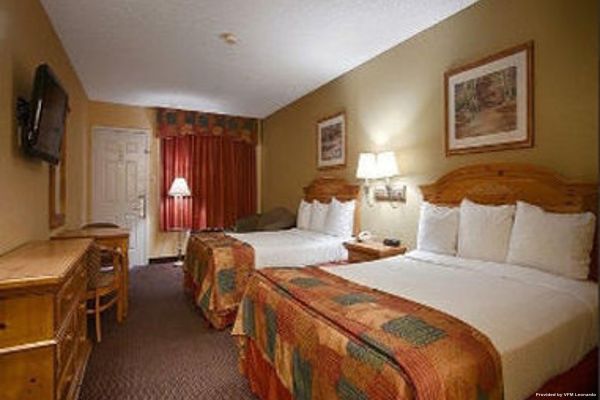 BAYMONT INN SUITES TERRELL (Terell)